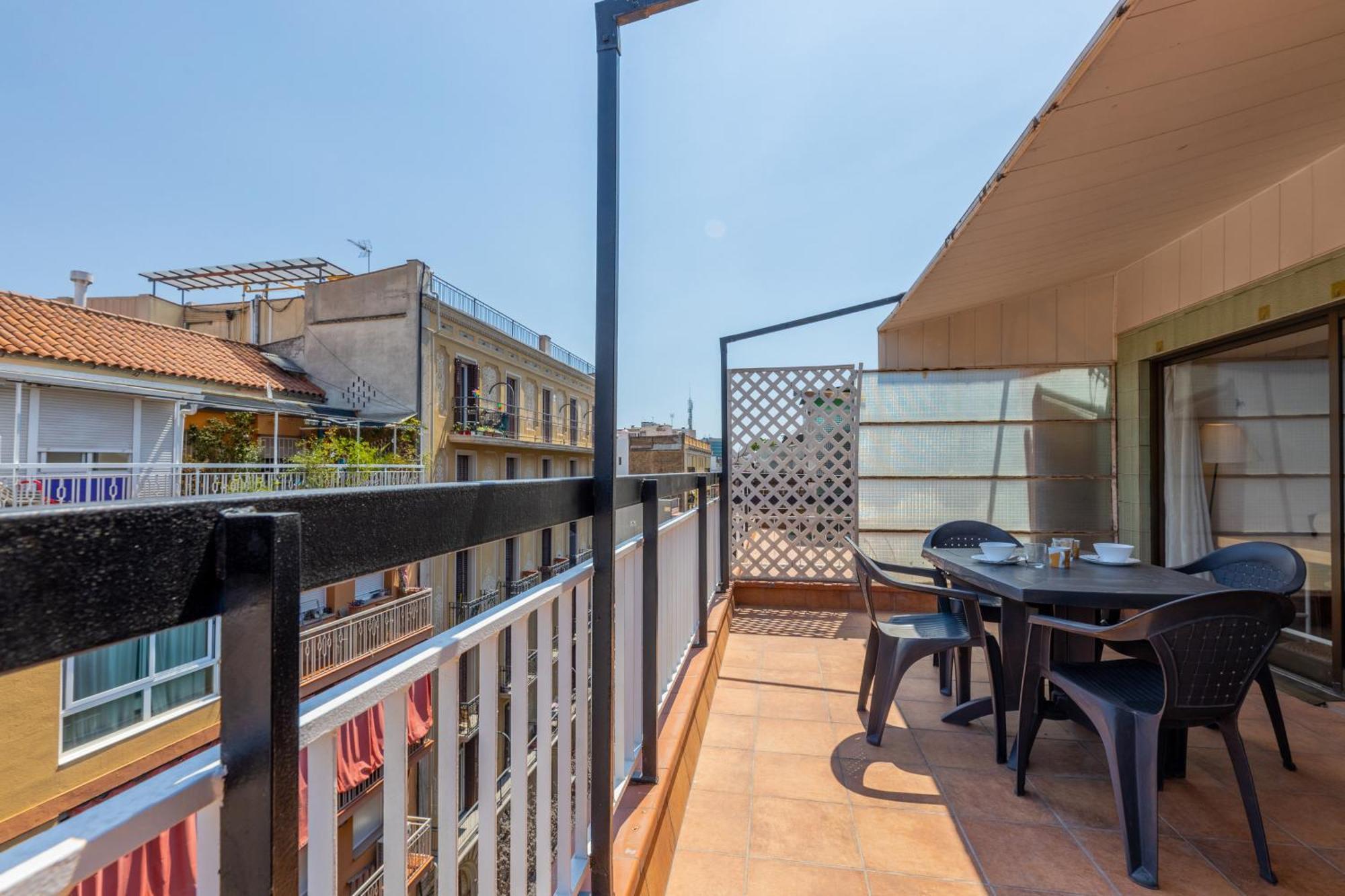 Aparteasy - Atic Sants Barcelona Exterior photo